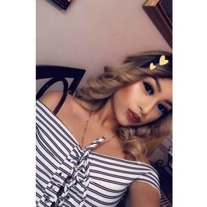 Meet your Posher, Noemi